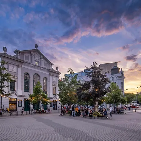 The Blue Church Old Town 아파트 *